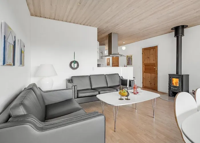 Lyngvejen V Semesterbostad *